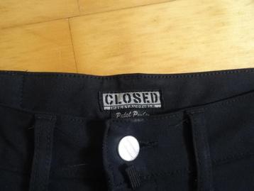Closed zwarte Pedal Pusher mt 38 ( 44 Closed begrip )  beschikbaar voor biedingen