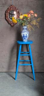 Retro vintage blauw barkruk kruk plantentafel !, Ophalen, Overige materialen, Gebruikt, 50 tot 75 cm