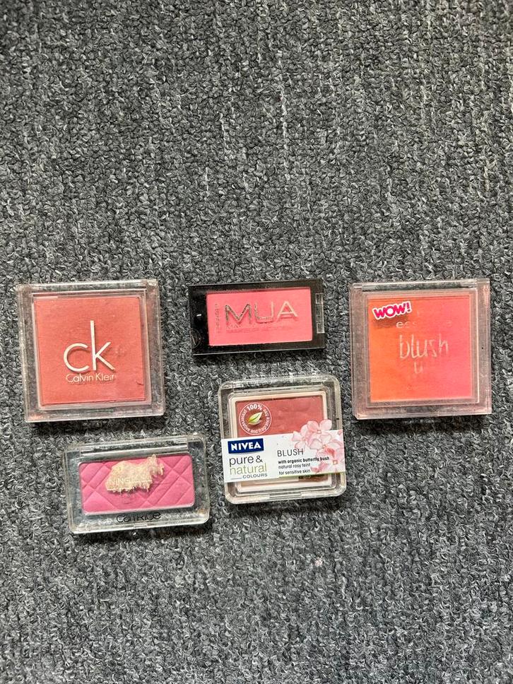 Blush make up - Calvin Klein, MUA, Nivea, Catrice, Essence, Sieraden, Tassen en Uiterlijk, Uiterlijk | Cosmetica en Make-up, Gebruikt