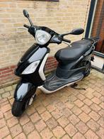 Piaggio fly, Fietsen en Brommers, Scooters | Piaggio, Ophalen, Zo goed als nieuw, Fly