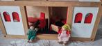Poppenhuis met popjes en meubeltjes, Ophalen of Verzenden, Gebruikt, Poppenhuis