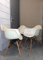 Vitra Eames DAW stoel variant (3x), Huis en Inrichting, Ophalen, Gebruikt, Wit, Drie