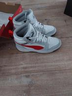 Puma sneakers, Ophalen of Verzenden, Zo goed als nieuw, Schoenen