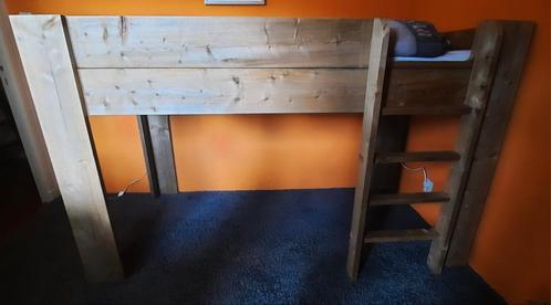 Stoere stevige halfhoogslapers (2x), Huis en Inrichting, Slaapkamer | Bedden, Ophalen