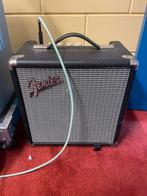 Fender Rumble 15 (bass versterker), Muziek en Instrumenten, Ophalen, Gebruikt, Minder dan 50 watt