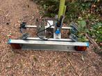 Fietsendrager met werkende verlichting en bevestigingsbeugel, Auto diversen, Ophalen, 2 fietsen, Gebruikt, Trekhaakdrager
