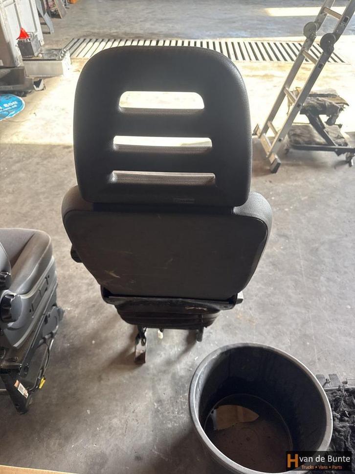 Bijrijdersstoel Iveco Daily lucht geveerd rechts camper, Auto-onderdelen, Interieur en Bekleding, Overige automerken, Gebruikt