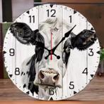Ronde wandklok van hout Friese Koe (25cm), Huis en Inrichting, Woonaccessoires | Klokken, Ophalen of Verzenden, Nieuw, Wandklok