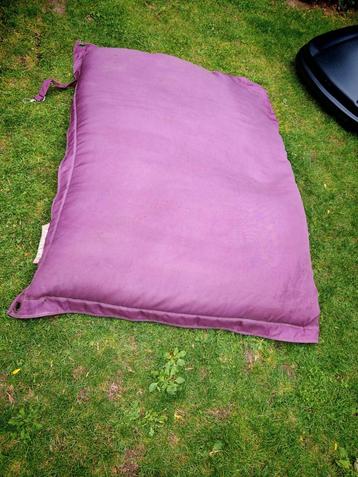 Originele FATBOY paarse grote Outdoor zitzak  beschikbaar voor biedingen