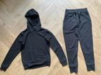 Zwart trainingspak, Maat 140, Meisje, Ophalen of Verzenden, Zo goed als nieuw, Sport- of Zwemkleding