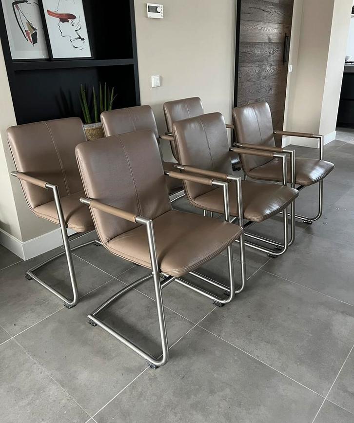 4/6 taupe leder Henders & Hazel design eetkamerstoelen, Huis en Inrichting, Stoelen, Zo goed als nieuw, Vijf, Zes of meer stoelen