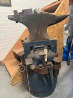 Aambeeld met toebehoren , ook hamers, Antiek en Kunst, Antiek | Gereedschap en Instrumenten, Ophalen of Verzenden