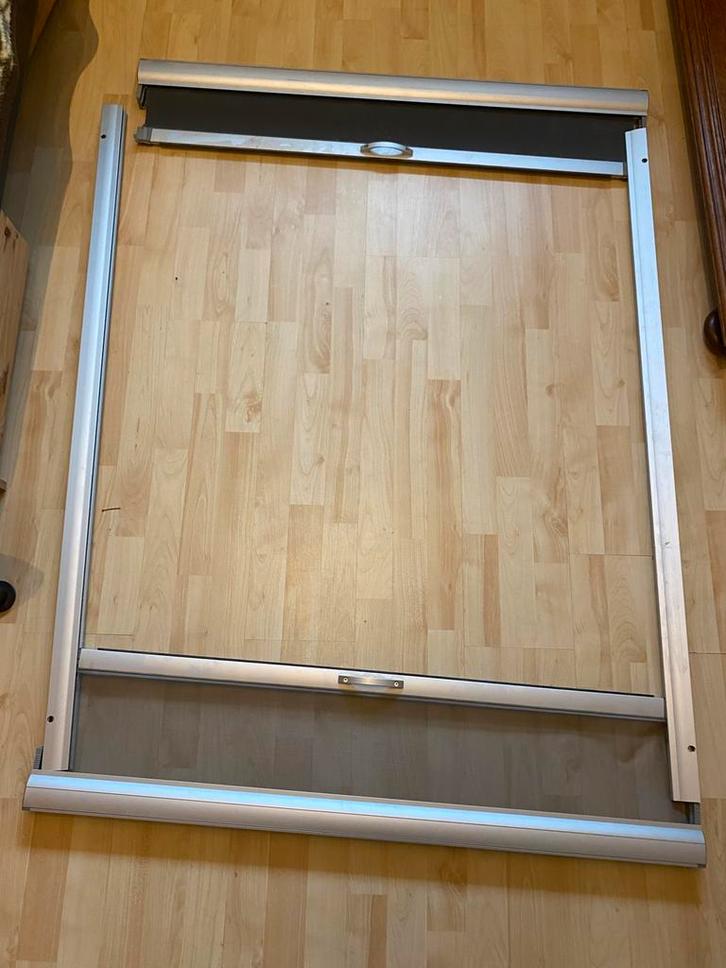 Rolgordijn en hor in één, Doe-het-zelf en Verbouw, Glas en Ramen, Gebruikt, Overige typen, 120 tot 160 cm, Ophalen