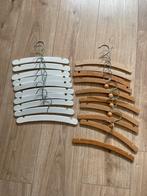 20 houten kleding hangertjes, goede staat., Ophalen of Verzenden, Zo goed als nieuw, Jongen of Meisje