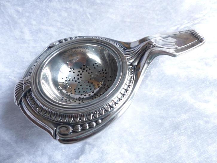Prachtig Zwaar Zilveren Theezeefje met lekbakje - Art Deco, Antiek en Kunst, Antiek | Goud en Zilver, Zilver, Verzenden