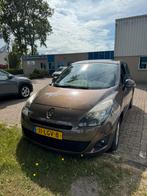 Renault Grand Scenic 1.4 TCE 5P 2010 Bruin, Voorwielaandrijving, 745 kg, 74 €/maand, 4 cilinders