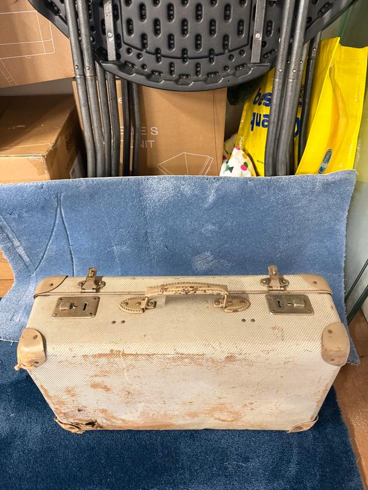 2xVintage Reiskoffer met Retro Bruin Beige Lederlook – Op=Op, Motoren, Accessoires | Koffers en Tassen, Gebruikt, Ophalen