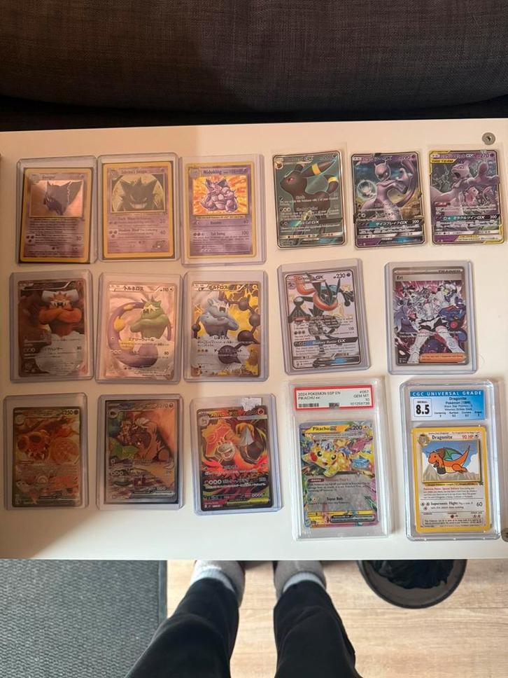 Pokemon kaarten bieden of ruilen alles in 1x weg, Hobby en Vrije tijd, Verzamelkaartspellen | Pokémon, Zo goed als nieuw, Ophalen of Verzenden