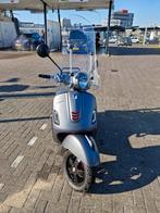 VESPA 300 GTS, Particulier, Toermotor, Minimaal motorrijbewijs A1