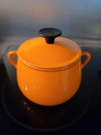 Le Creuset Cousances oranje bonenpan / bonenpot, Gietijzer, Ophalen of Verzenden, Zo goed als nieuw, Keramische plaat