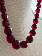 Vintage Red halsketting. (Amber?), Sieraden, Tassen en Uiterlijk, Antieke sieraden, Verzenden, Overige materialen, Ketting