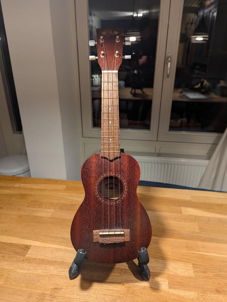 Ukulele Kala KA-S Soprano, Muziek en Instrumenten, Snaarinstrumenten | Overige, Zo goed als nieuw, Ukelele, Ophalen