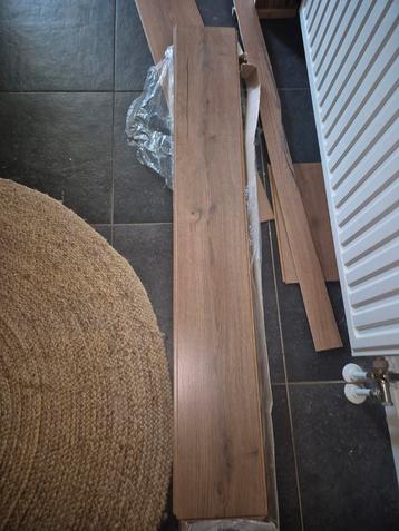 Gratis laminaat 3 stuks van  140cm x 20cm beschikbaar voor biedingen