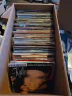 2 doosje met singeltjes, Ophalen of Verzenden, Gebruikt