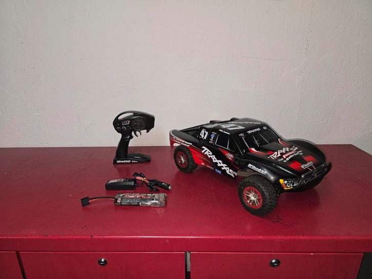 Traxxas Slash 4x4 VXL - Gebruikt, Compleet, Hobby en Vrije tijd, Modelbouw | Auto's en Voertuigen, Gebruikt, Auto, 1:32 tot 1:50
