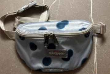 Eastpak Dots heup/schoudertas beschikbaar voor biedingen