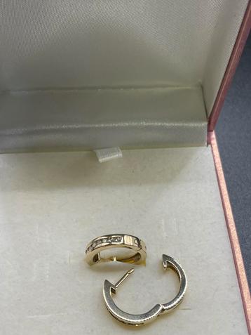 Massief Gouden Creolen met Zirkonia 14K beschikbaar voor biedingen