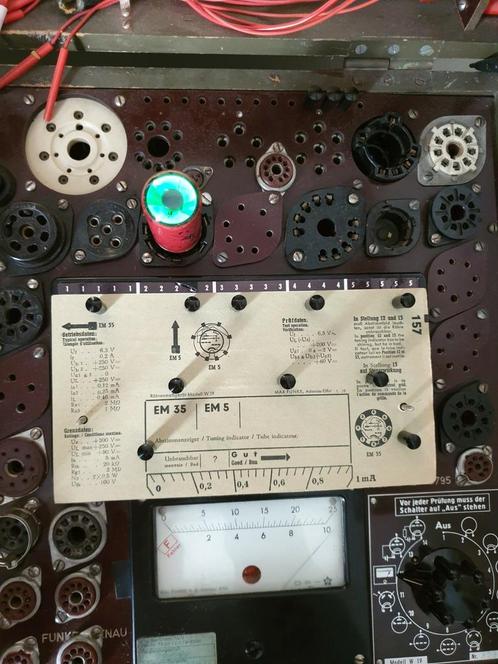 Philips miniwatt EM4 afstemoog radiobuizen., Antiek en Kunst, Antiek | Tv's en Audio, Ophalen of Verzenden