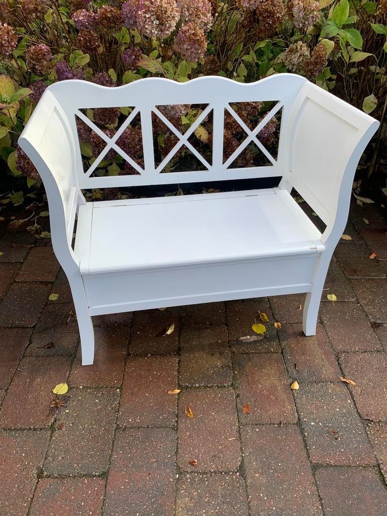 Handig wit brocante klepbankje, Antiek en Kunst, Curiosa en Brocante, Ophalen