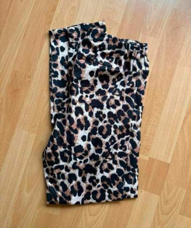 Gave panterprint legging mt L NIEUW, Kleding | Dames, Leggings, Maillots en Panty's, Nieuw, Legging, Maat 40/42 (M), Bruin, Ophalen of Verzenden