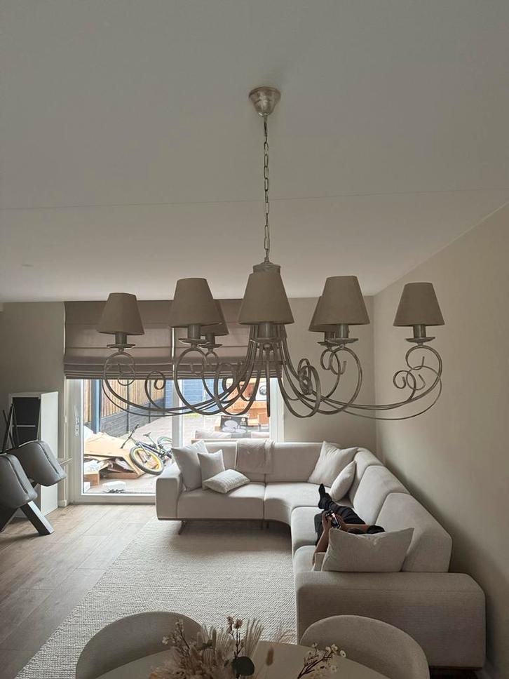 Smeedijzeren kroonluchter met 8 kapjes!, Huis en Inrichting, Lampen | Kroonluchters, Gebruikt, Metaal, Ophalen