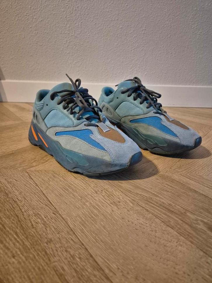 Yeezy 700 Faded Azure - Topconditie!, Kleding | Heren, Schoenen, Zo goed als nieuw, Sneakers of Gympen, Blauw, Ophalen of Verzenden