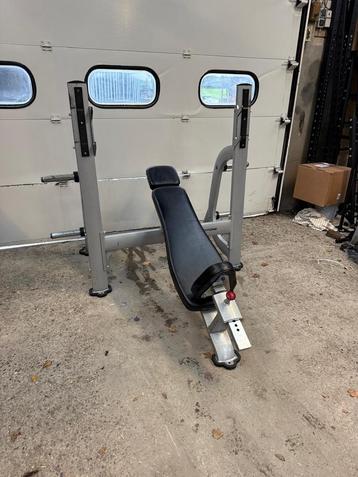 Bodytone Incline benchpress/ bankdruk/ bench press/ beschikbaar voor biedingen