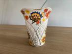 Een prachtige vintage vaas van biscuitporselein, Antiek en Kunst, Antiek | Vazen, Ophalen of Verzenden