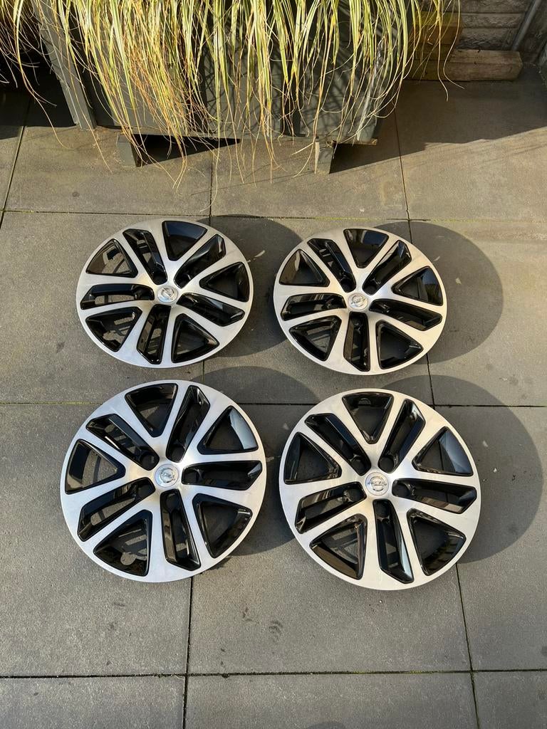 Opel insignia wieldoppen bi-color, Ophalen of Verzenden, Zo goed als nieuw