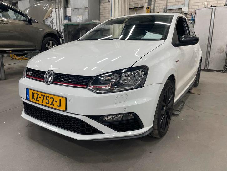 Volkswagen Polo 1.8 TSI 192PK 3D BMT 2015 Wit, Auto's, Volkswagen, Particulier, Polo, Benzine, D, Hatchback, Handgeschakeld, Geïmporteerd
