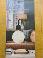 Desk/tafel lamp, Levitating moon lamp, Huis en Inrichting, Lampen | Tafellampen, Minder dan 50 cm, Nieuw, Metaal, Ophalen