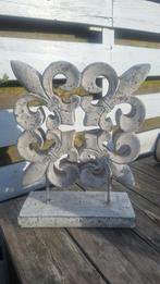 GRATIS, Ornament op voet, 40cms hoog, 30breed, Tuin en Terras, Tuinbeelden, Ophalen, Zo goed als nieuw