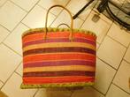 Kleurrijke strand tas. Vintage met opbergvakje opzij., Ophalen, 40 tot 60 cm, 20 tot 30 cm, Zo goed als nieuw