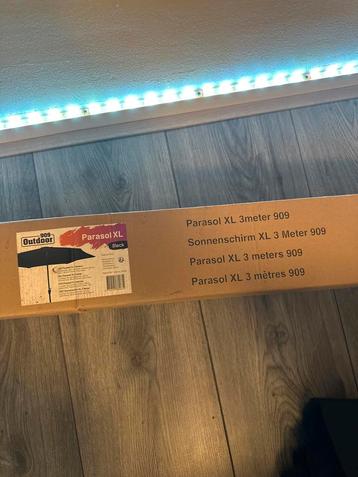Grote Parasol XL 3 meter - Zo goed als nieuw! beschikbaar voor biedingen