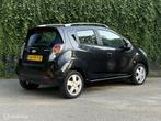 Chevrolet Spark 1.2 16V LT | Rode accenten | Climate, Voorwielaandrijving, Stof, Zwart, 4 cilinders
