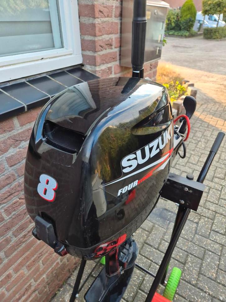 Suzuki 8pk 4takt elektrisch gestart!, Watersport en Boten, Buiten- en Binnenboordmotoren, Zo goed als nieuw, Benzine, Buitenboordmotor
