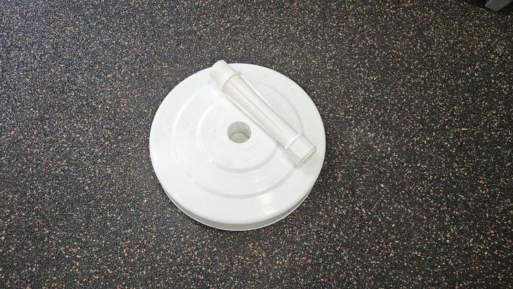 Witte betonnen parasolvoet (8 stuks beschikbaar), Tuin en Terras, Parasols, Zo goed als nieuw, Parasolvoet, Minder dan 1 meter