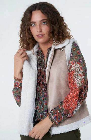 Bodywarmer beige teddy Maat 48 zo goed als nieuw  beschikbaar voor biedingen