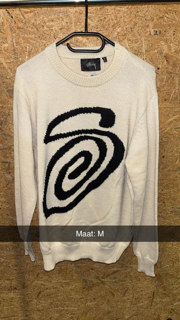 Stüssy Sweater – Maat M – Beige met Zwart Design beschikbaar voor biedingen