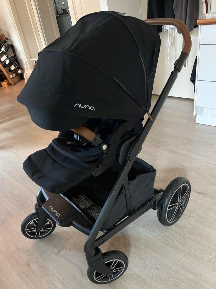 Nuna Mixx Next zwart Z.G.A.N. 3in1 met heel veel accessoires, Kinderen en Baby's, Kinderwagens en Combinaties, Zo goed als nieuw
